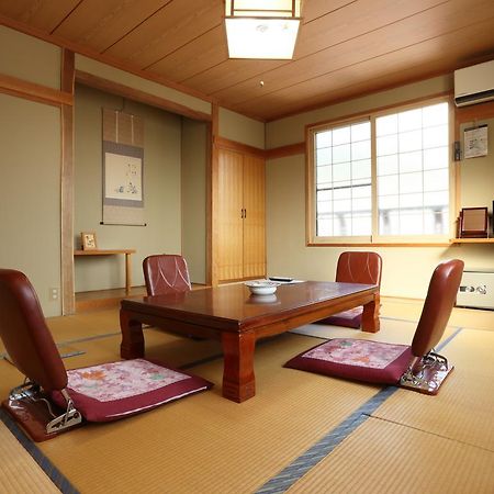 Resort Inn Chiharu Nozawaonsen Bagian luar foto