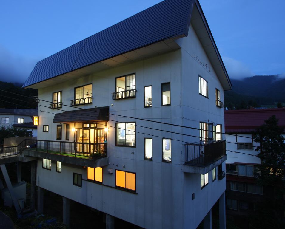Resort Inn Chiharu Nozawaonsen Bagian luar foto