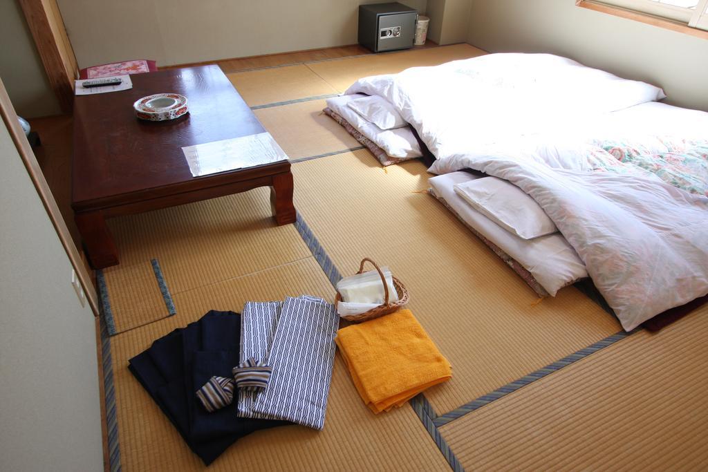 Resort Inn Chiharu Nozawaonsen Bagian luar foto